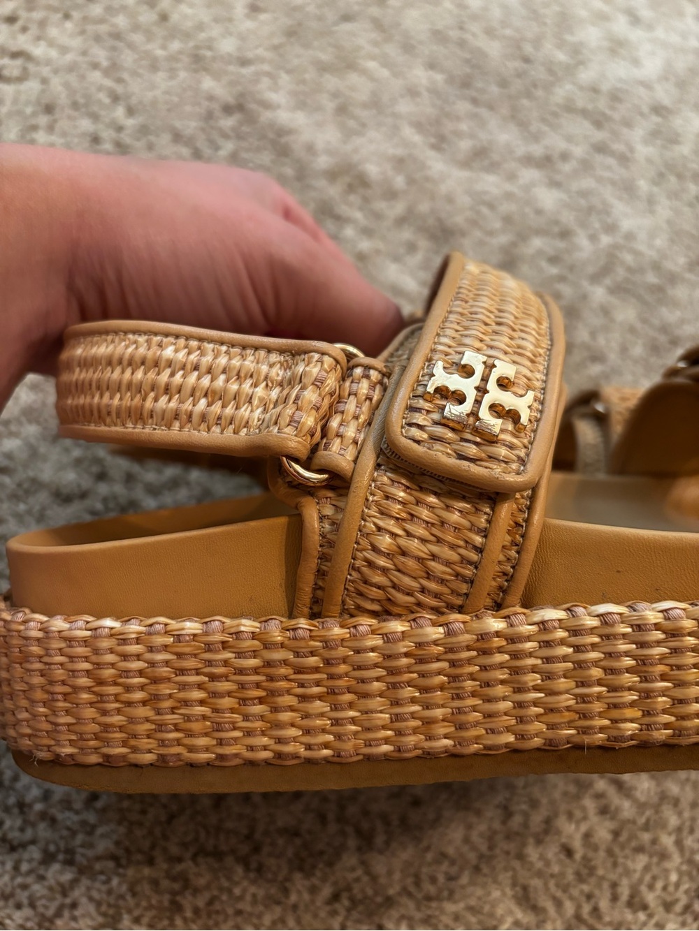 Like new! TORY BURCH Kira Sport Sandal. Size 8.5 - Picture 8 of 9